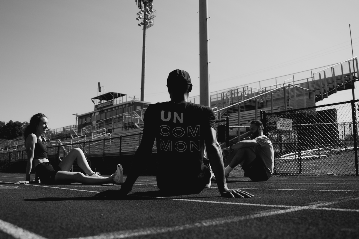 TRAINING ALONE VS. TRAINING WITH A GROUP