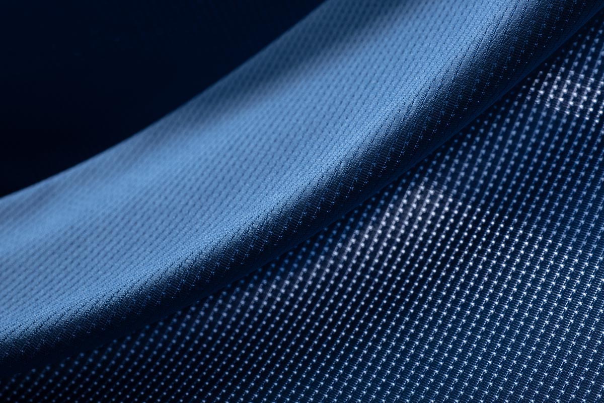 THE FABRIC OF PERFORMANCE: EXPLORING THE DIFFERENCES IN RUNNING MATERIALS